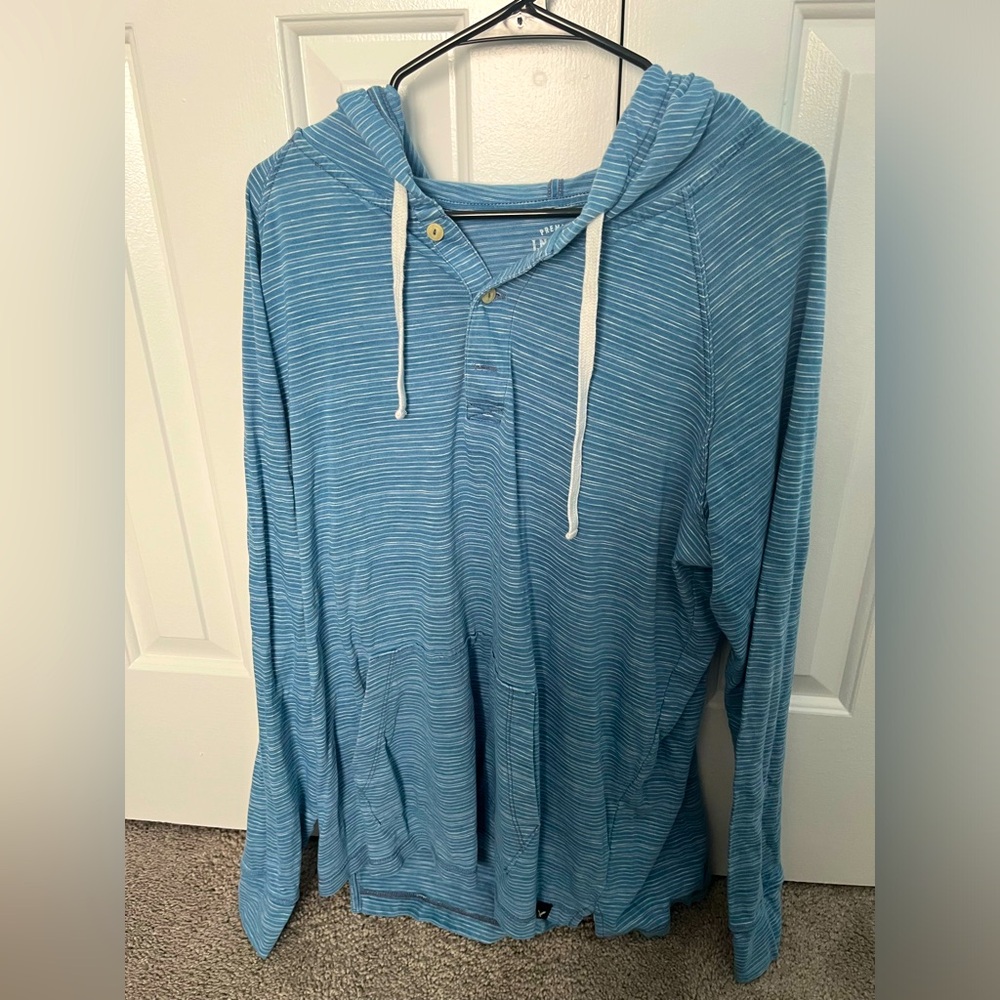American Eagle Men’s large Quarter button up long sleeve shirt with hood